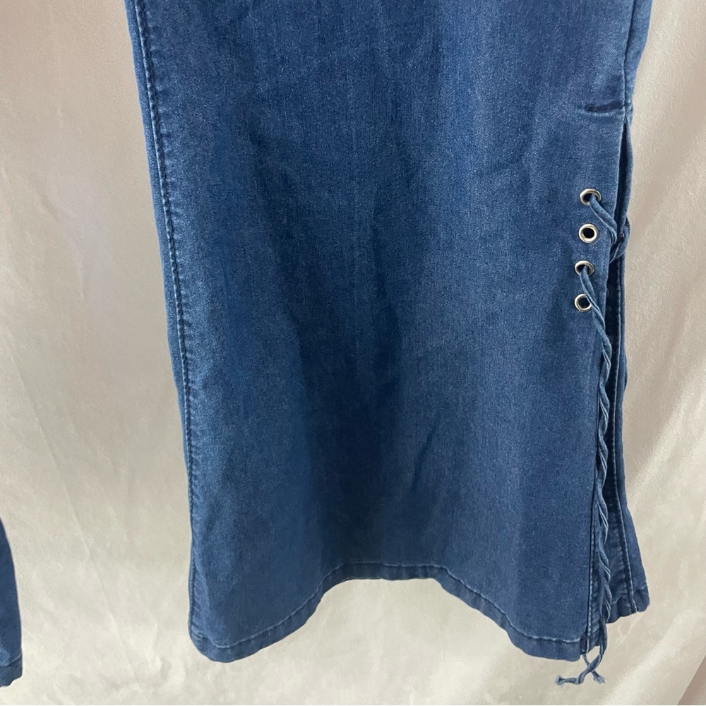 Flare Gromet Lace up Jeans - Picture 4 of 10